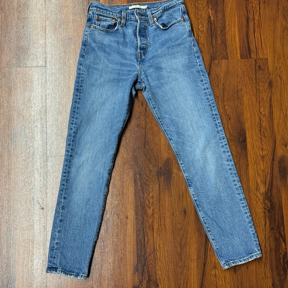Levi's Premium Wedgie Fit High Rise Jeans 26